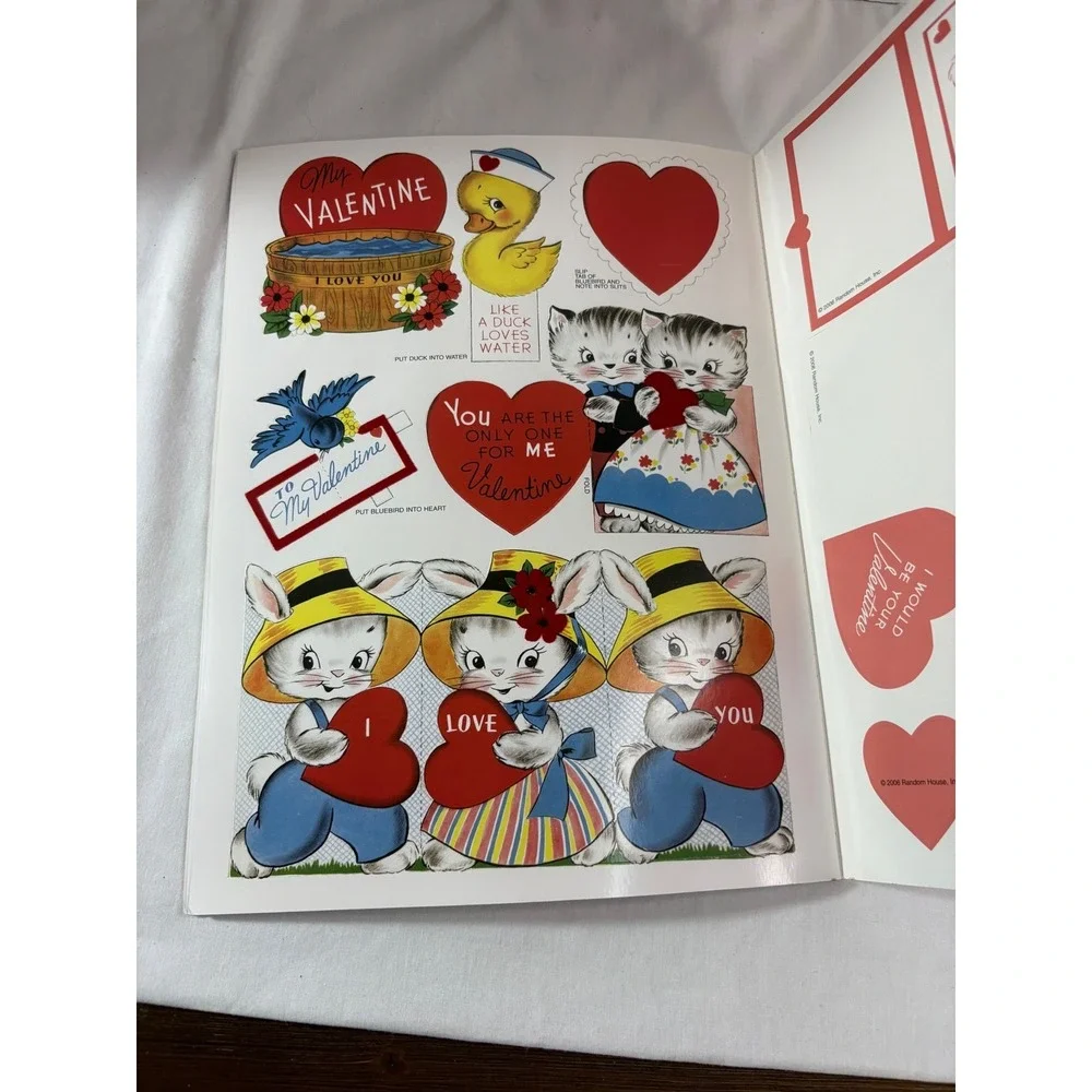 Vintage‎ Valentines Punch Out and Assemble Activity Book Vivian Robbins 2006